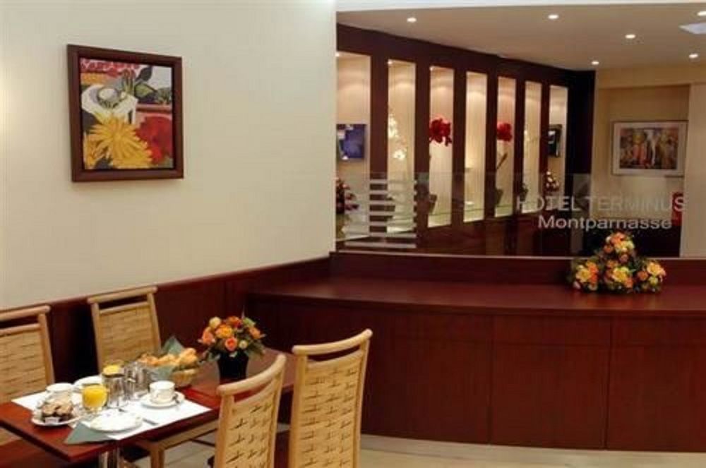 โรงแรมแตร์มินุส มงปาร์นาส ปารีส ภายนอก รูปภาพ